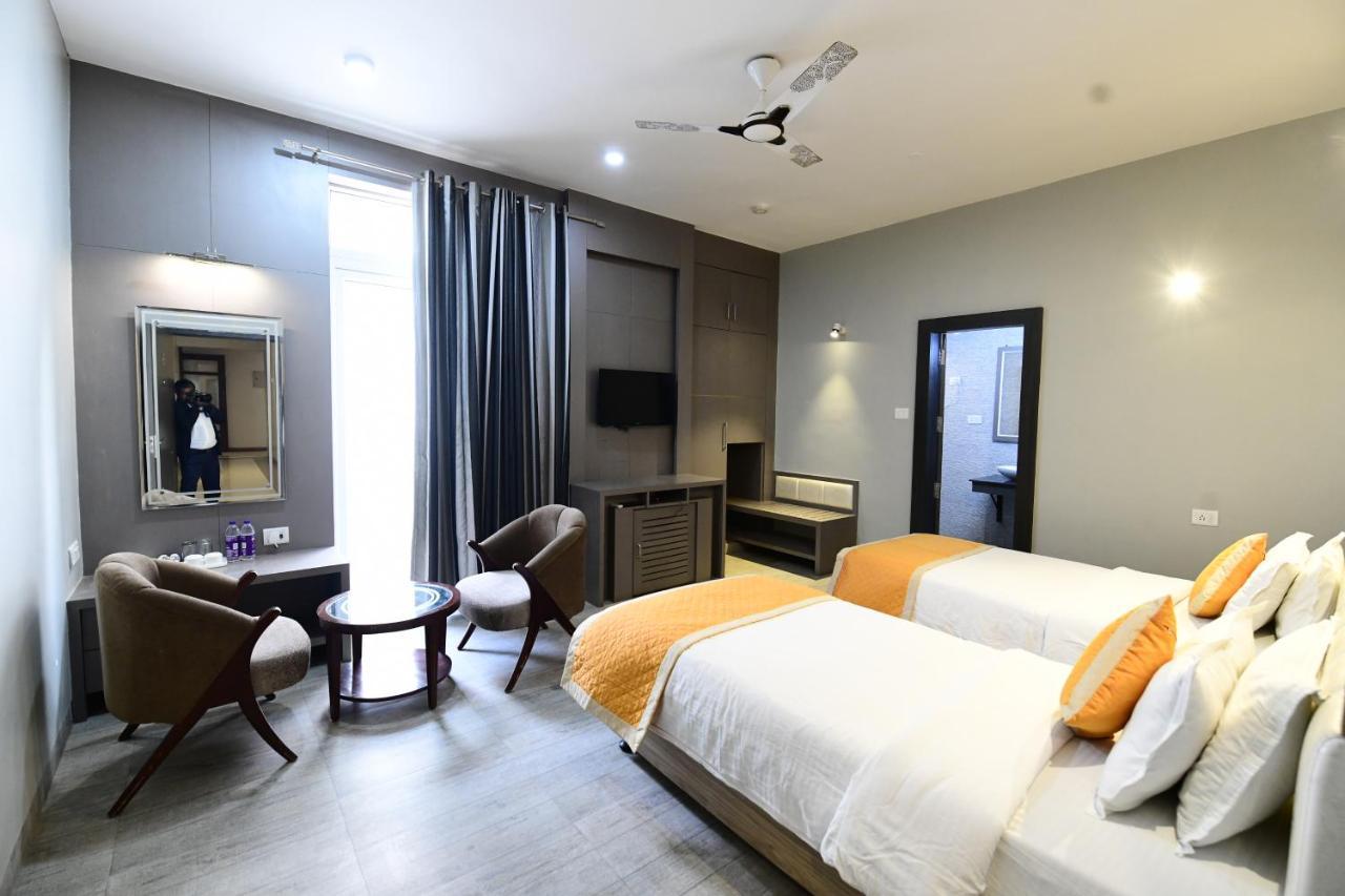 Hotel Jataka Inn ブッダガヤ エクステリア 写真