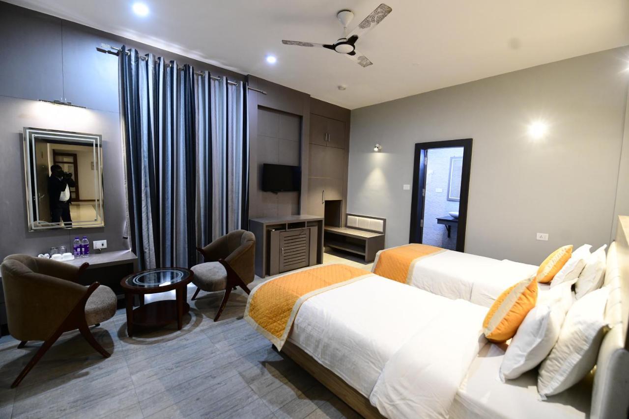 Hotel Jataka Inn ブッダガヤ エクステリア 写真