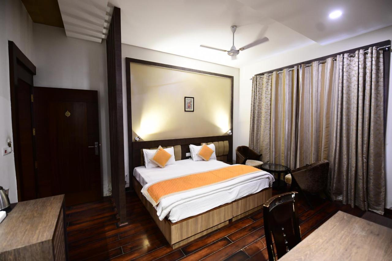 Hotel Jataka Inn ブッダガヤ エクステリア 写真